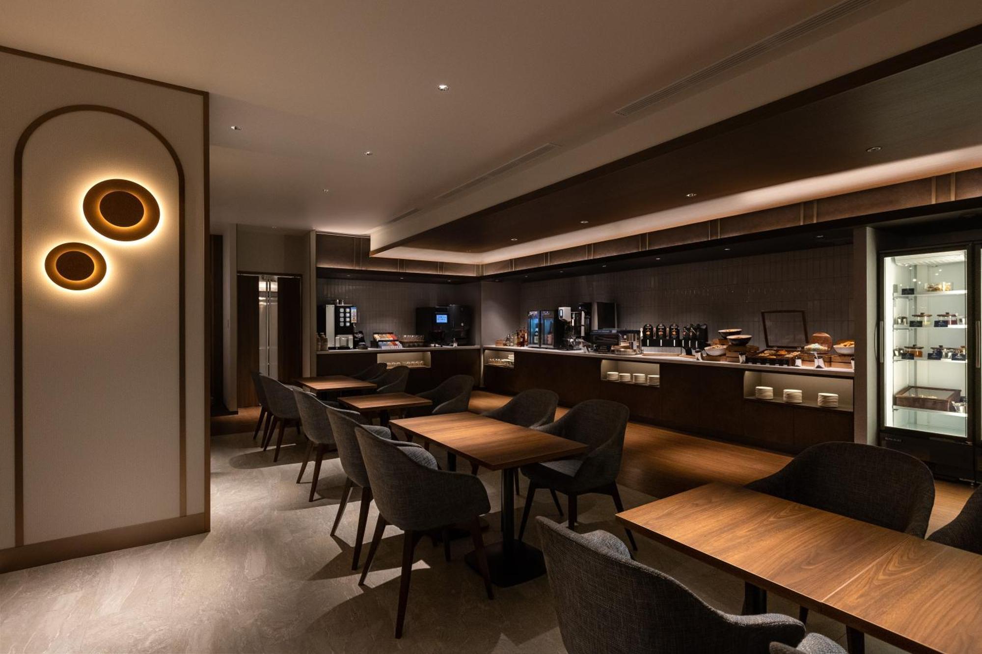 โรงแรม โรงแรมนัมบะ โอเรียนทอล 4*